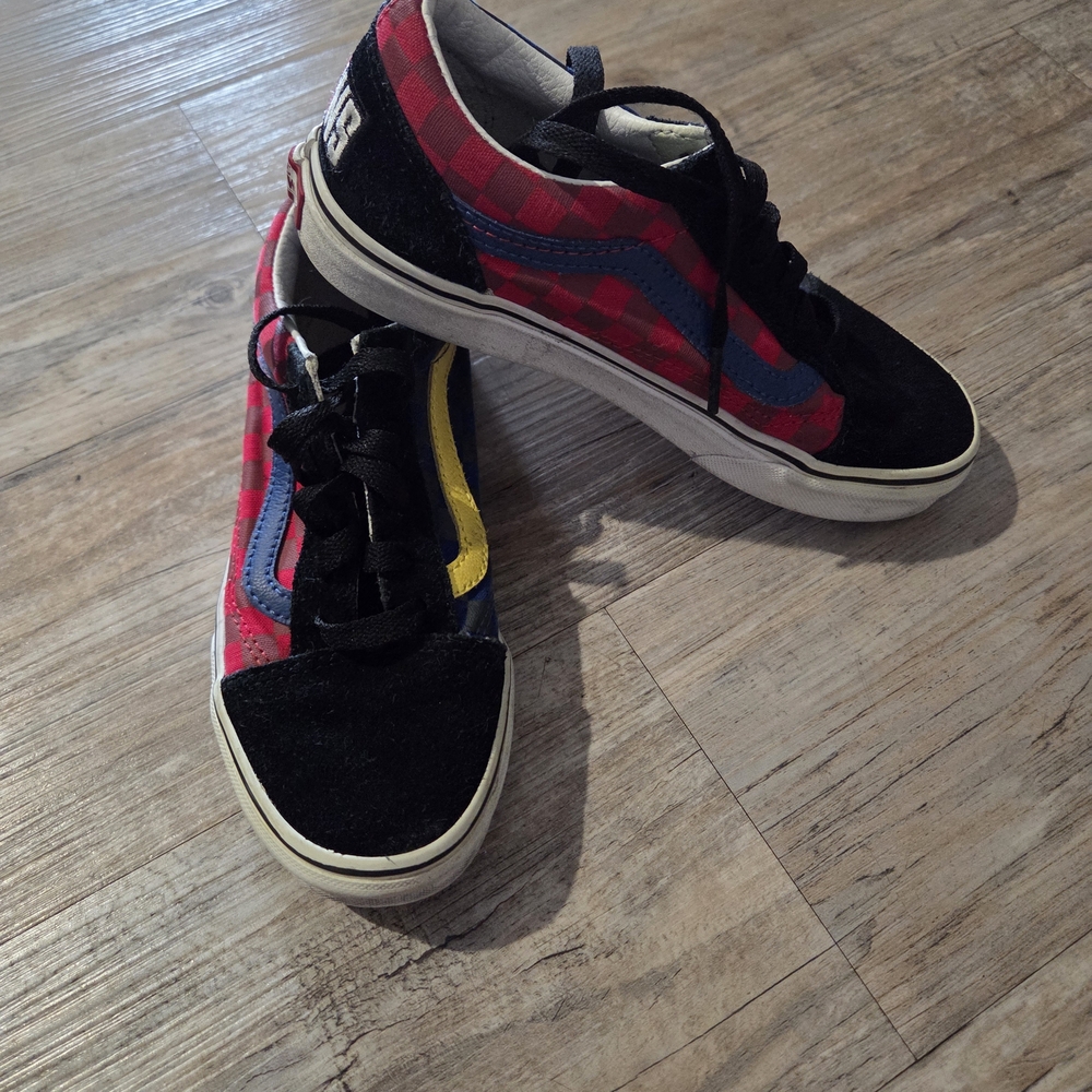 Stylish Kids' Sneakers - Black, Red, and Blue